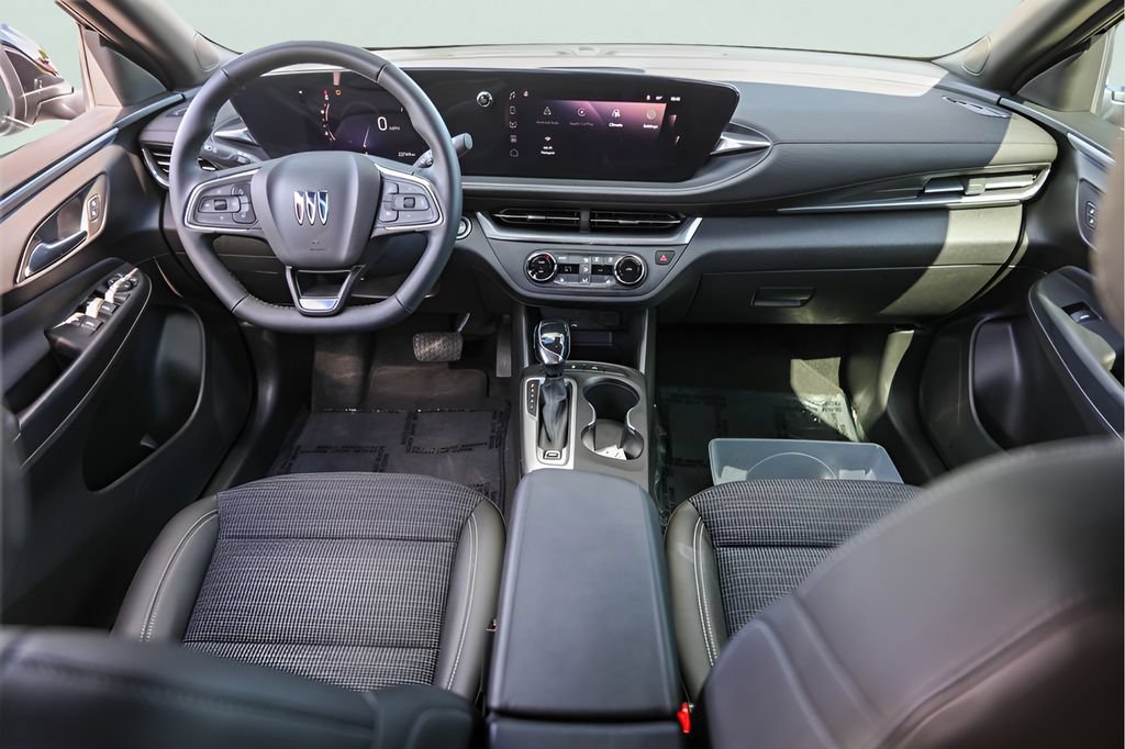 Used 2024 Buick Envista Preferred w/ Convenience I Package FWD image 23