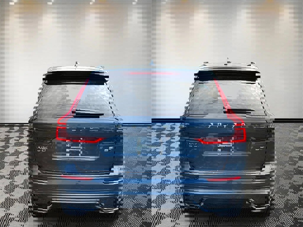 Certified 2026 Volvo XC60 B5 Plus w/ Protection Package Premier AWD/4WD image 4