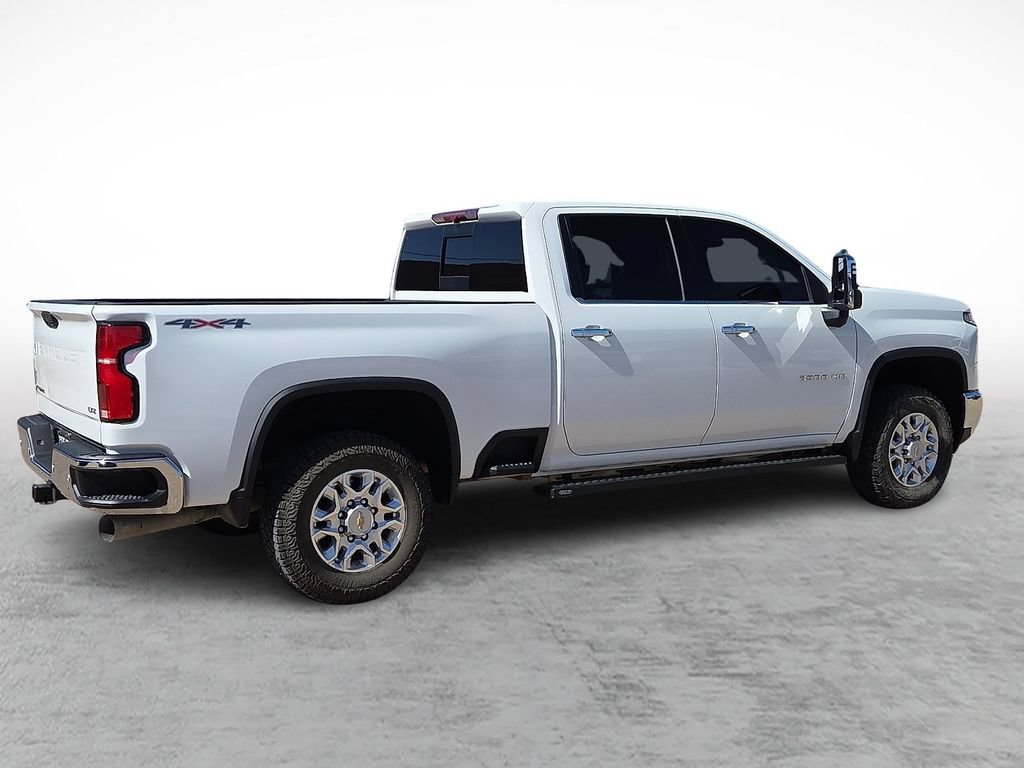 Used 2025 Chevrolet Silverado 2500 LTZ w/ LTZ Convenience Package AWD/4WD image 11