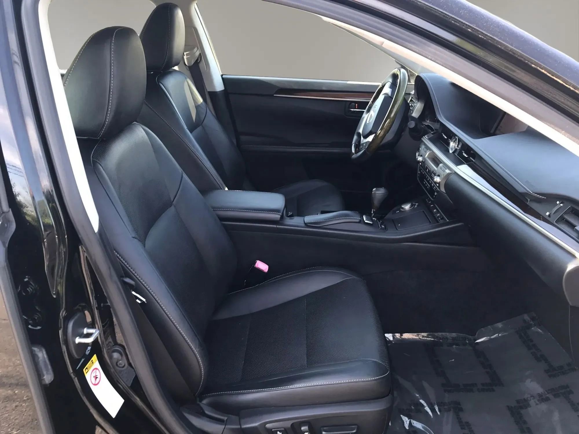 Used 2013 Lexus ES 350 w/ Luxury Pkg FWD image 2