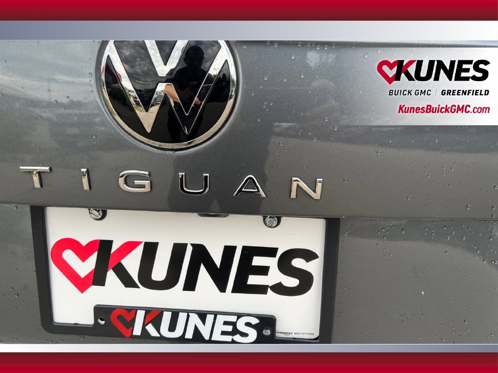 Used 2023 Volkswagen Tiguan SE AWD/4WD image 49