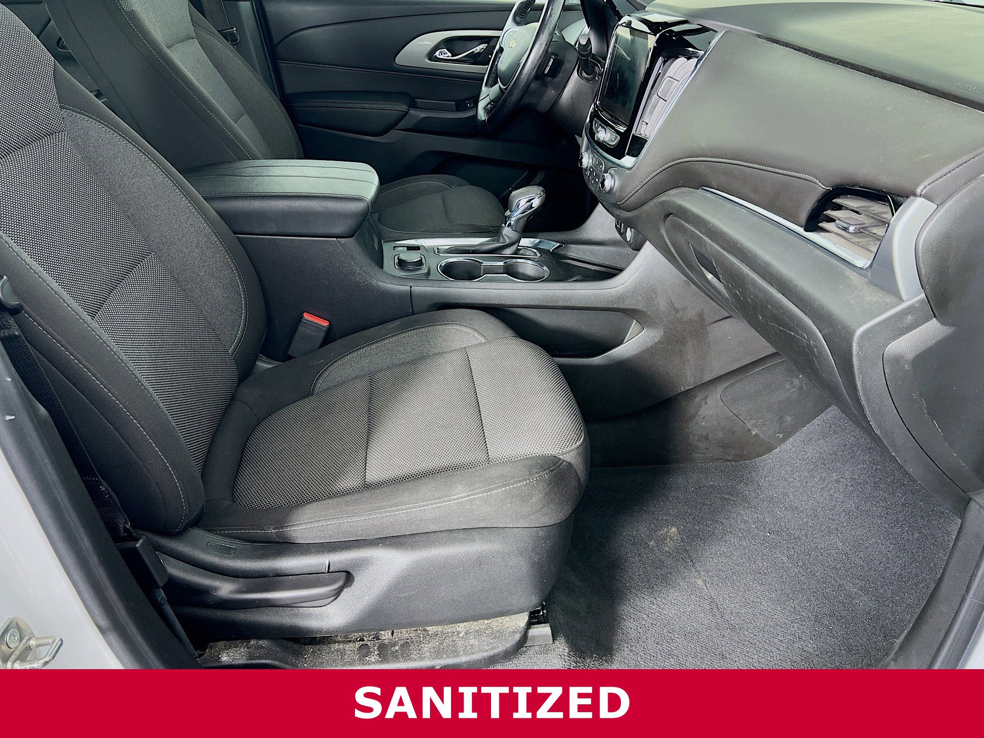 Used 2022 Chevrolet Traverse LT image 22