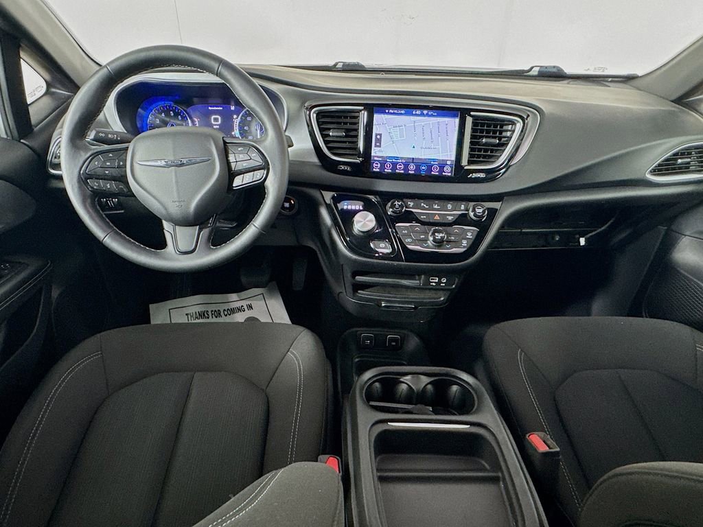 Used 2019 Chrysler Pacifica Touring Plus w/ Advanced Safetytec Group image 25