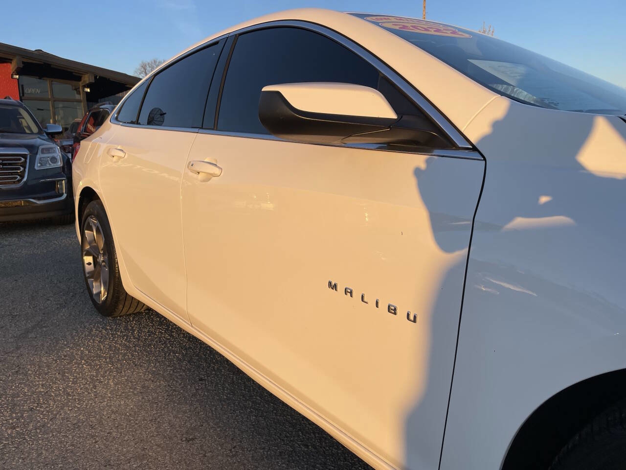 Used 2022 Chevrolet Malibu LT image 12