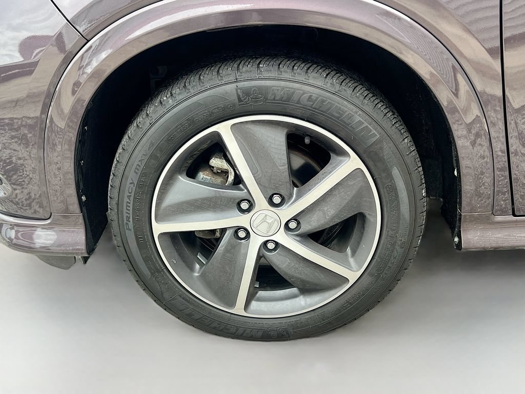 Used 2020 Honda HR-V Touring image 32