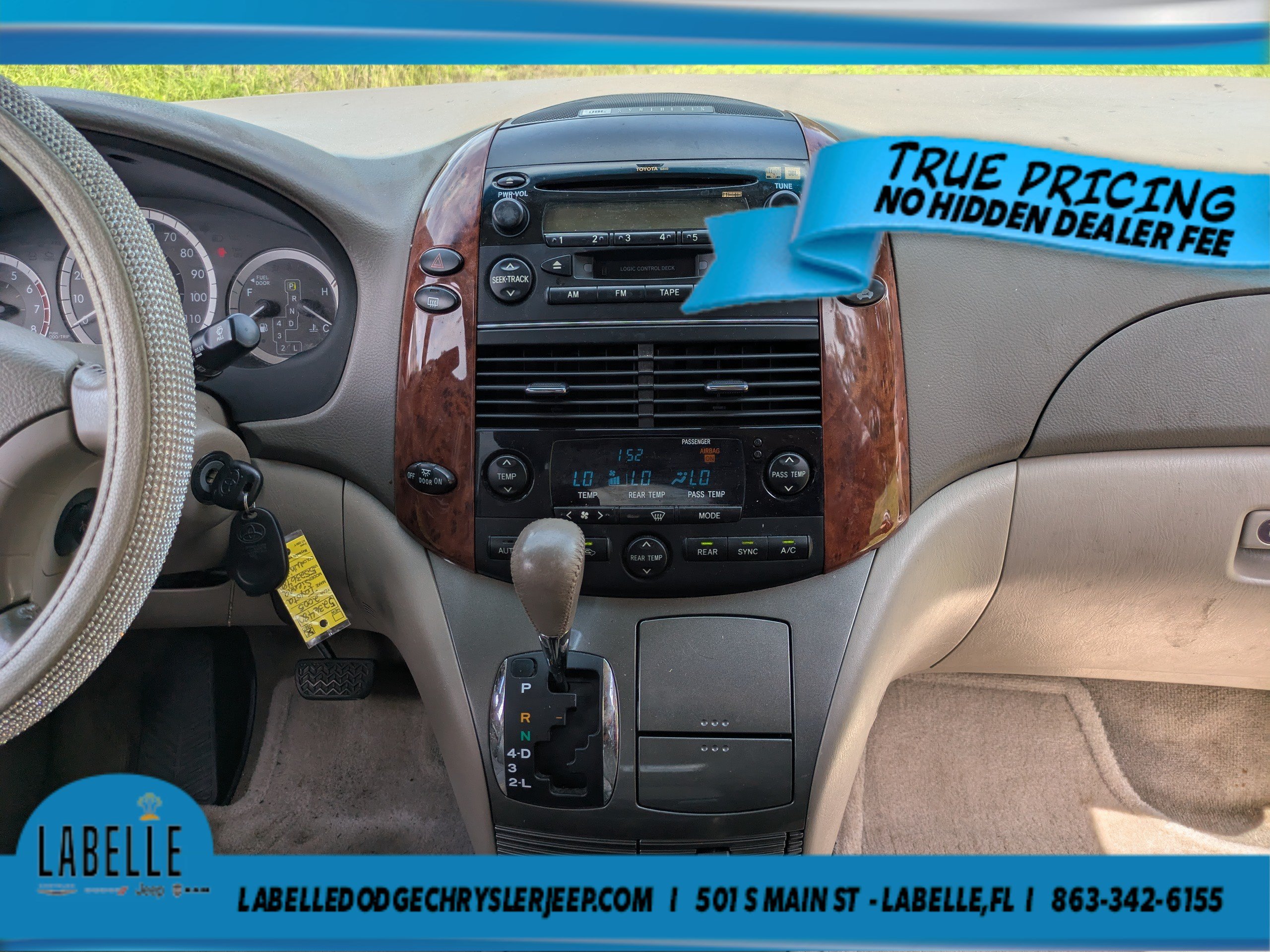 Used 2005 Toyota Sienna XLE w/ XLE Pkg 1 FWD image 13