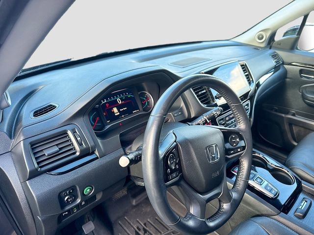 Used 2021 Honda Pilot Touring image 10