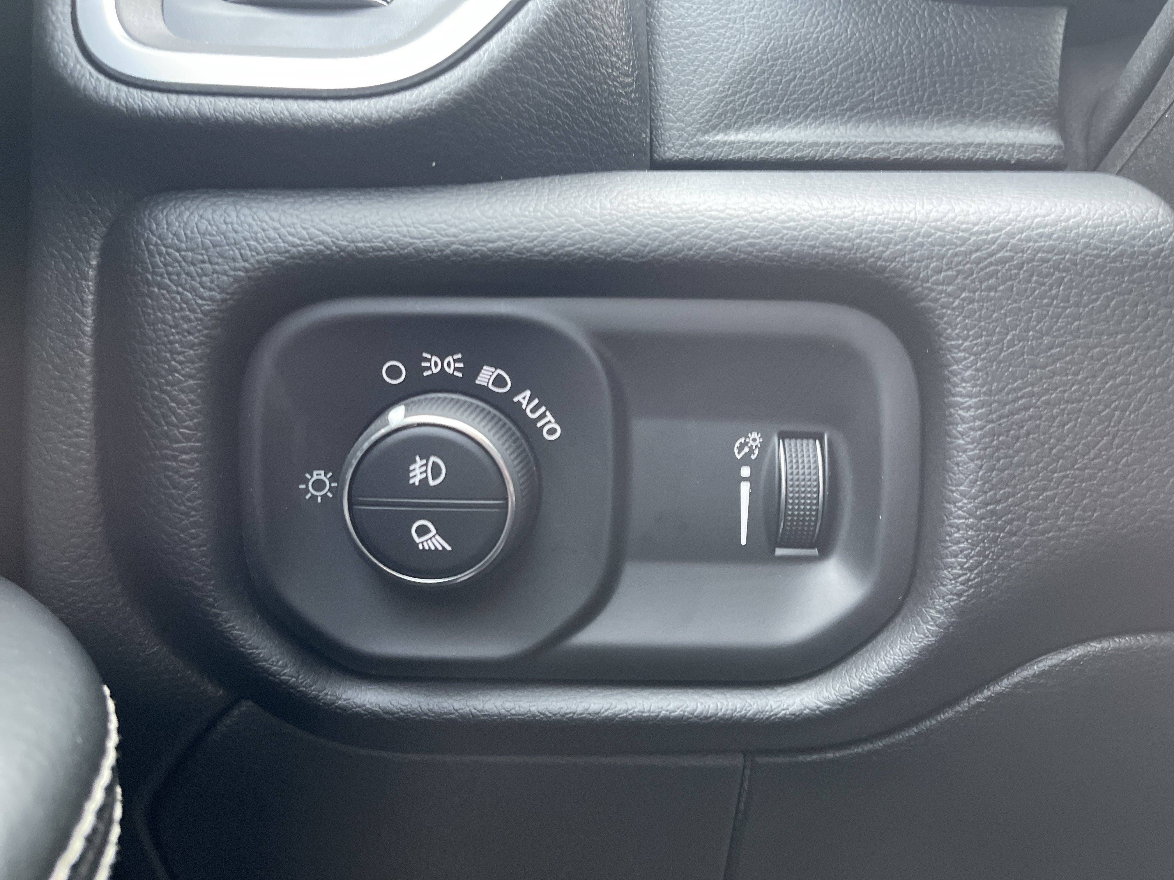 New 2025 RAM 2500 Lone Star AWD/4WD image 21