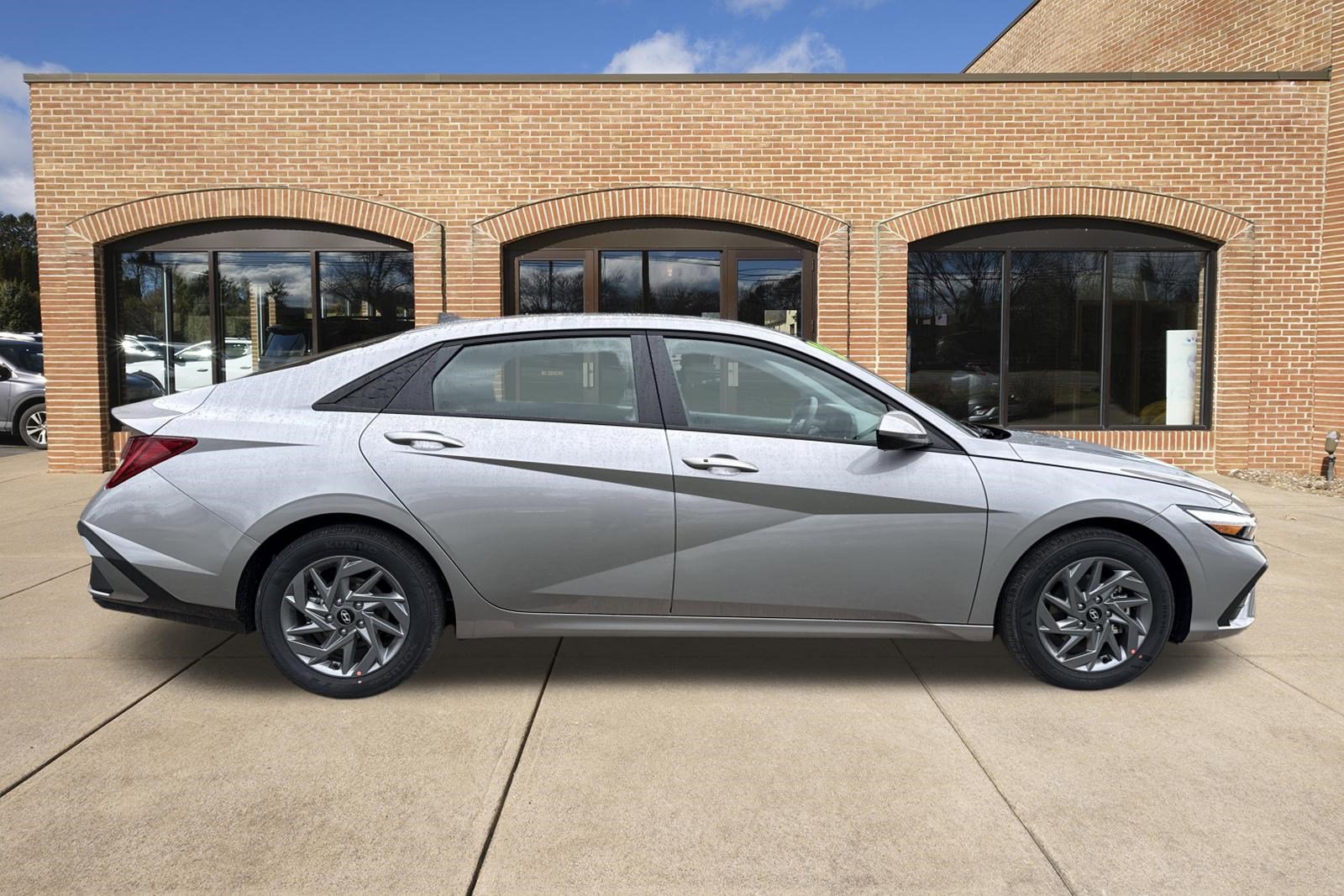 New 2026 Hyundai Elantra Blue image 26