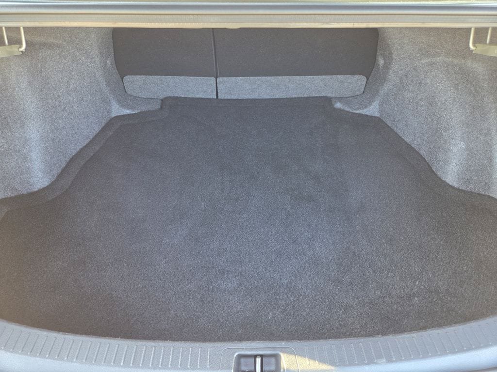 Used 2026 Toyota Corolla LE FWD image 28