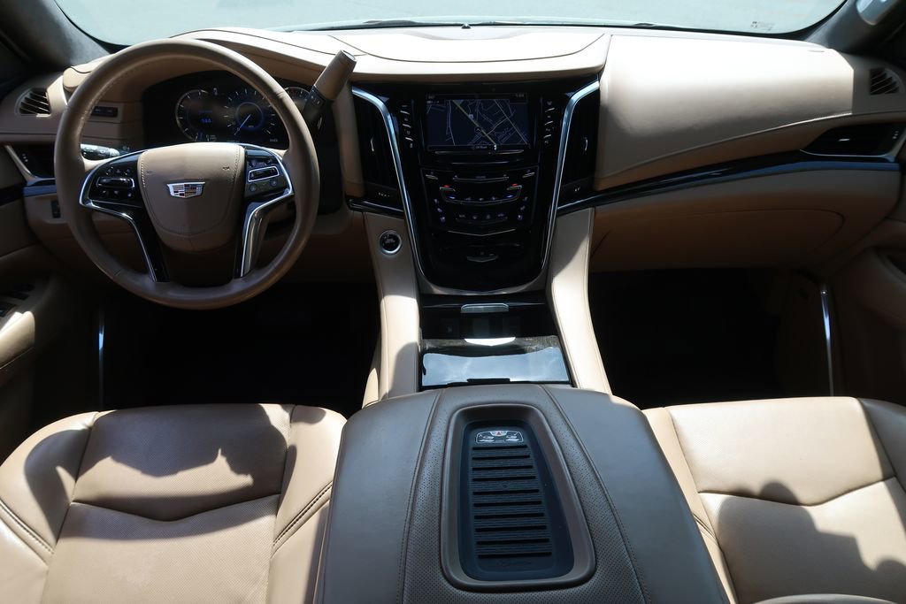 Certified 2020 Cadillac Escalade Platinum image 10
