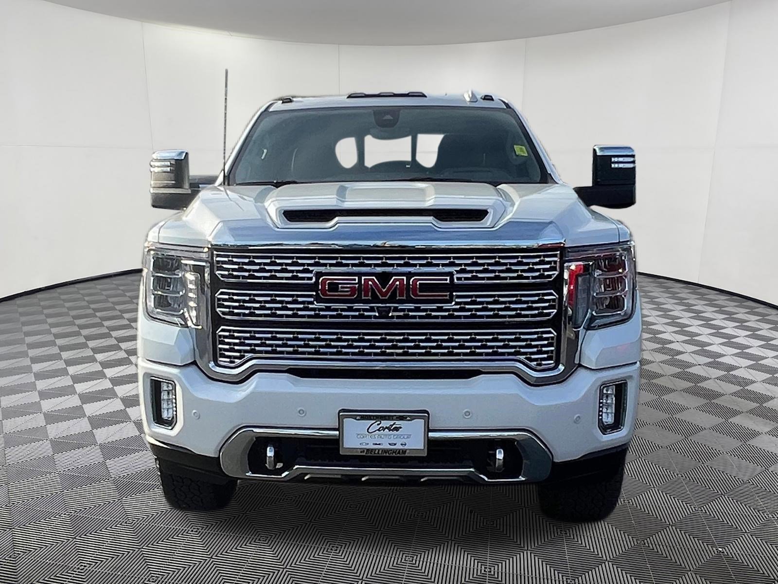 Used 2022 GMC Sierra 3500 Denali w/ Denali Ultimate Package image 2