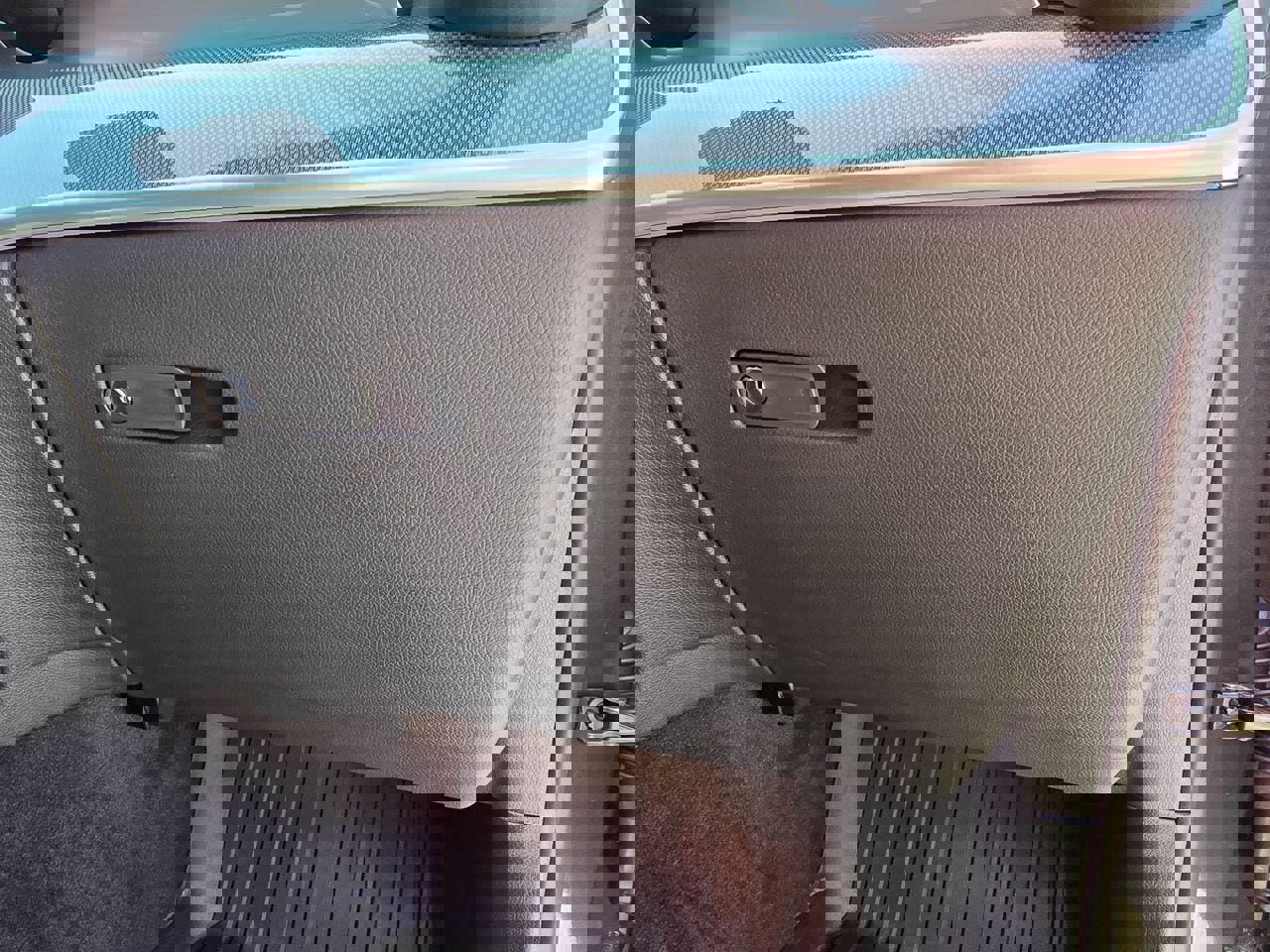 Used 2026 Mercedes-Benz GLC 300 4MATIC image 43