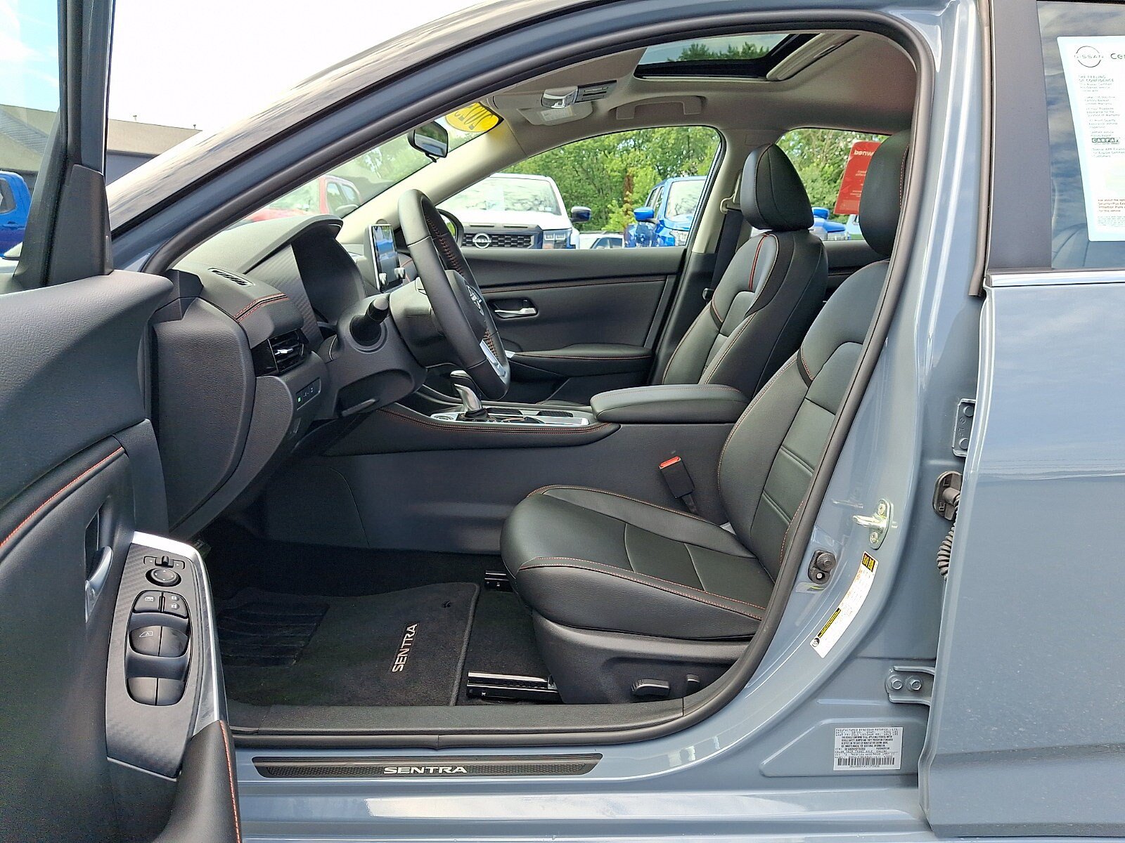 Certified 2025 Nissan Sentra SR w/ SR Premium Package FWD image 15