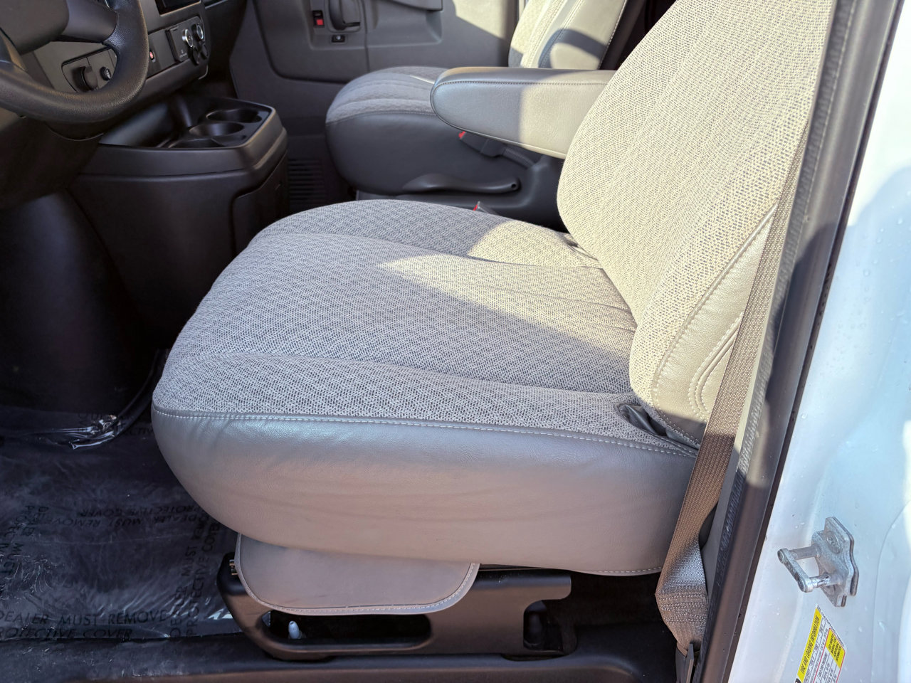 Used 2016 Chevrolet Express 3500 LT w/ LT Preferred Equipment Group image 28