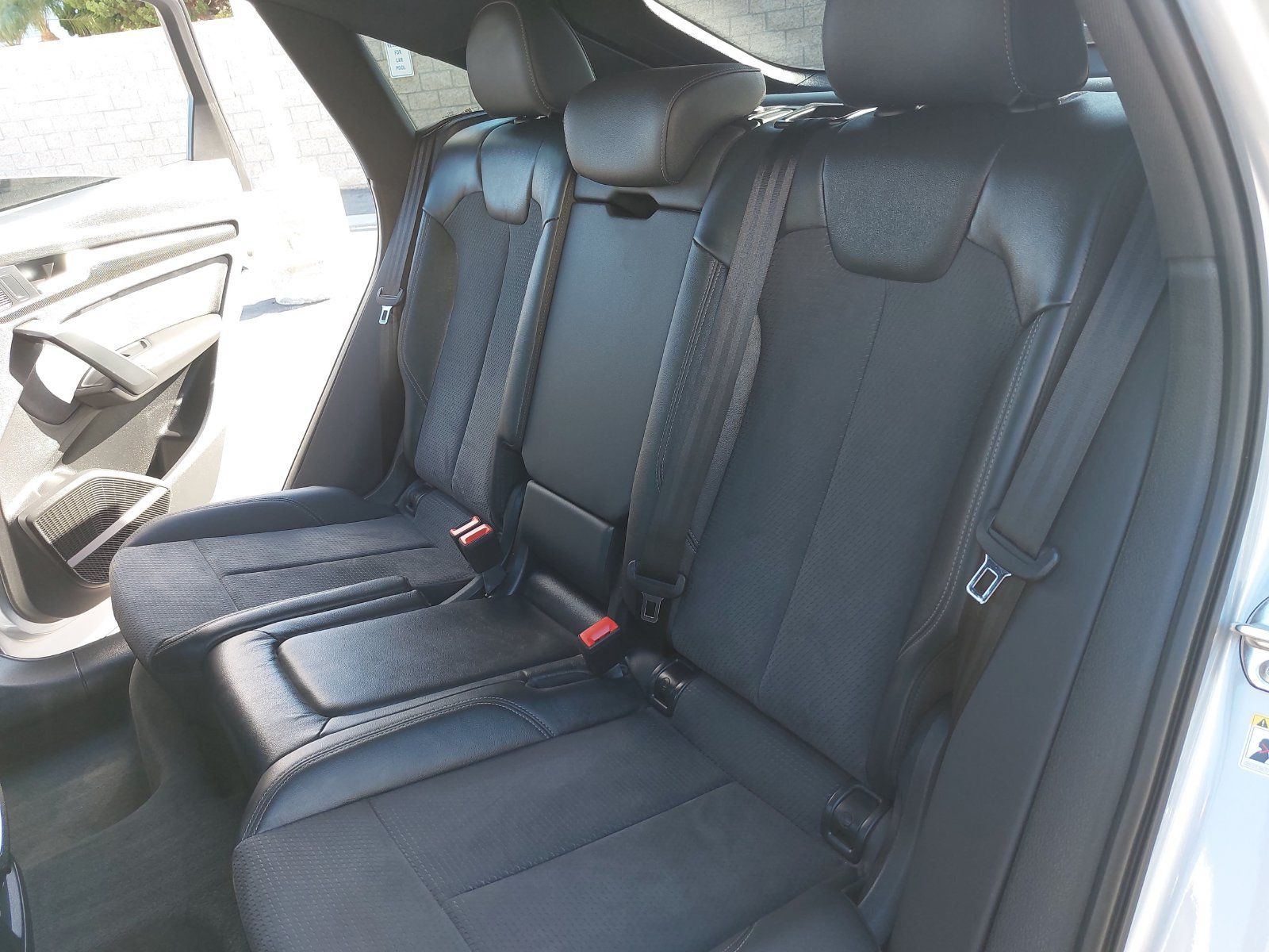 Used 2022 Audi SQ5 Premium Plus w/ Premium Plus Package AWD/4WD image 14