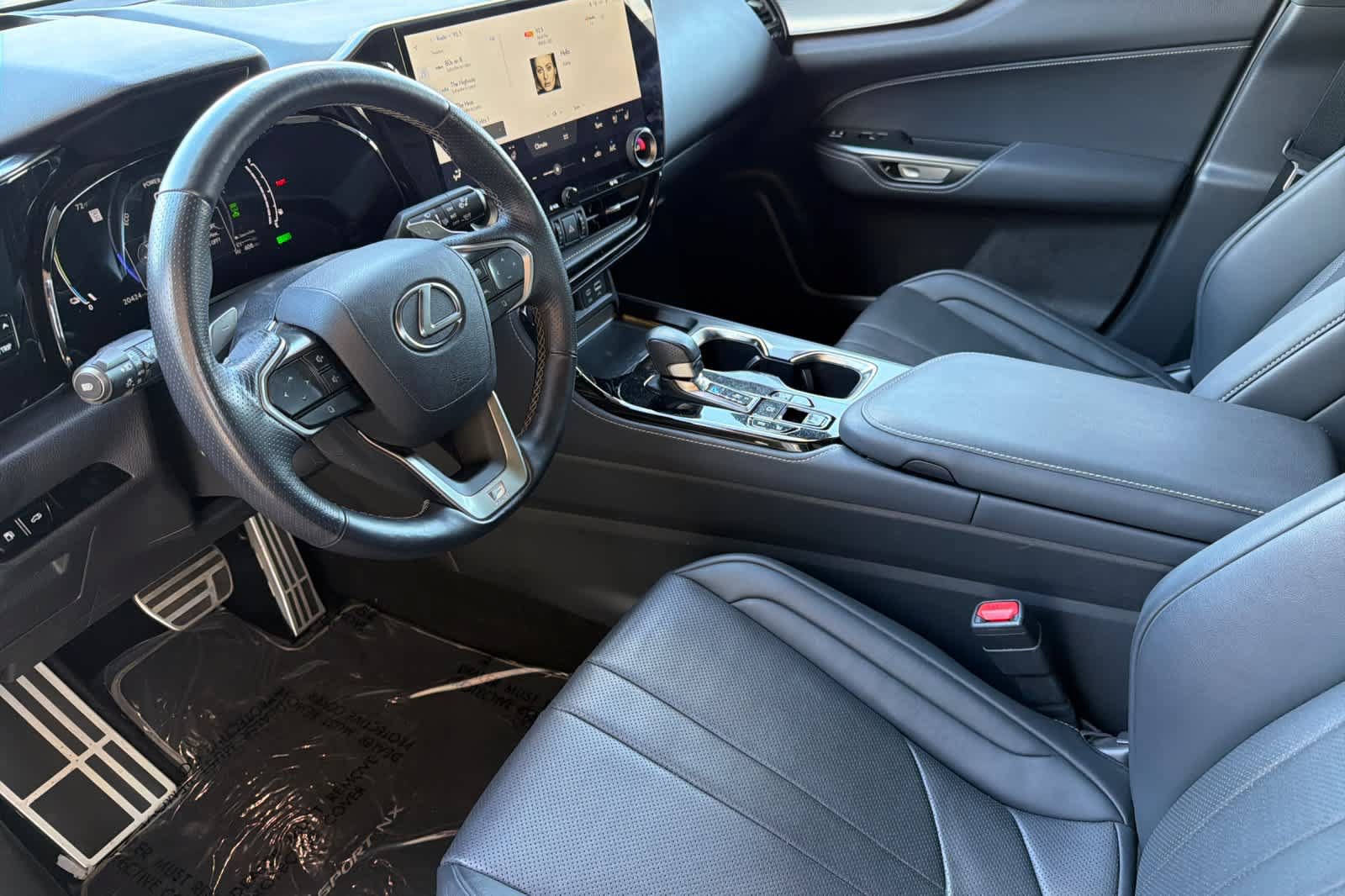 Used 2025 Lexus NX 450h+ F Sport w/ Towing Package (2000 Lbs) AWD/4WD image 11