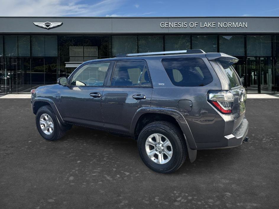 Used 2021 Toyota 4Runner SR5 Premium w/ Moonroof Package AWD/4WD image 6