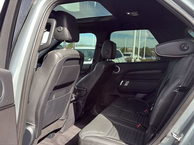 Used 2017 Land Rover Discovery HSE image 22