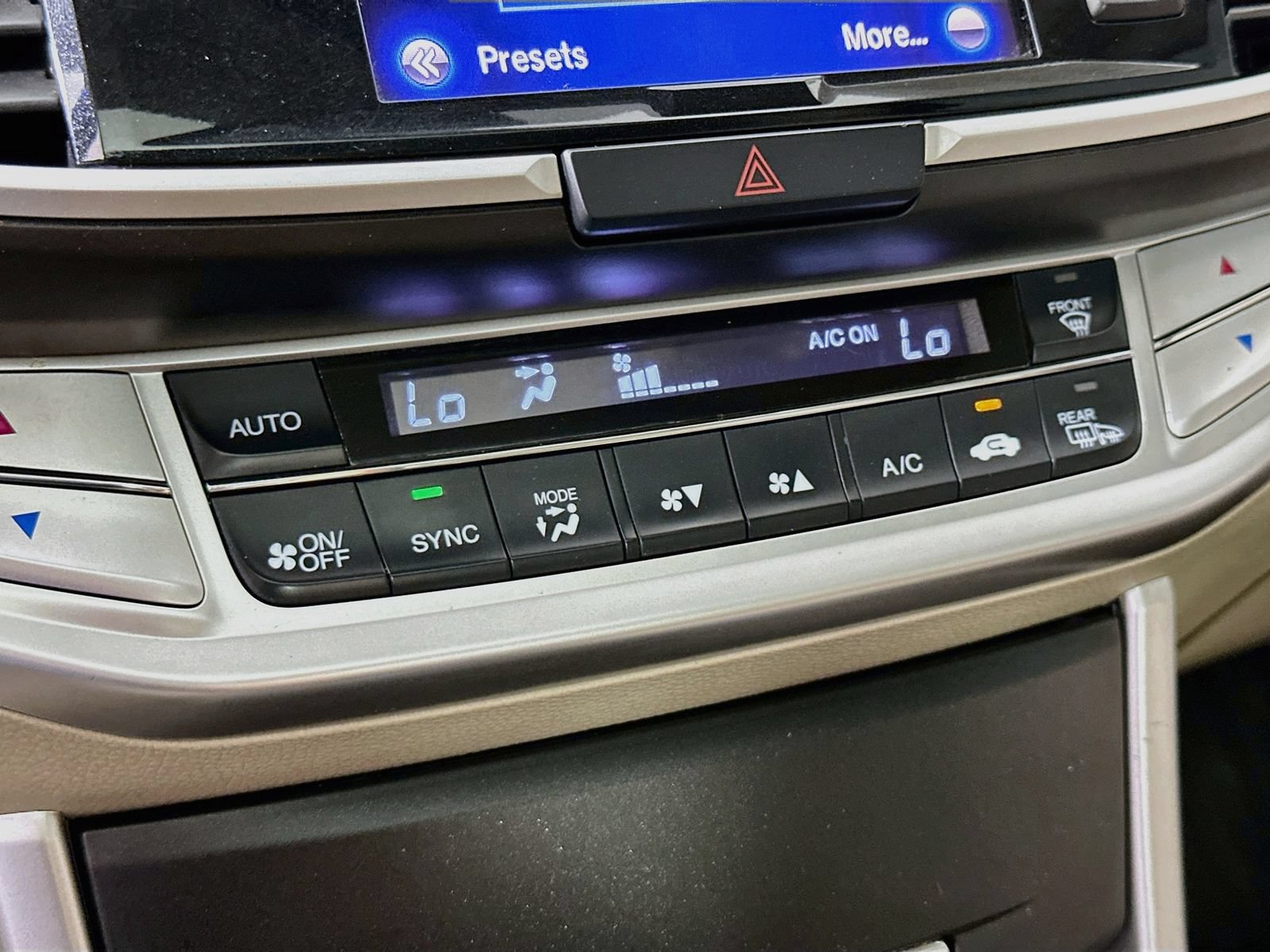 Used 2015 Honda Accord EX-L image 16