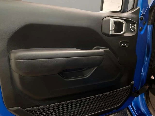 Used 2024 Jeep Wrangler Unlimited image 44