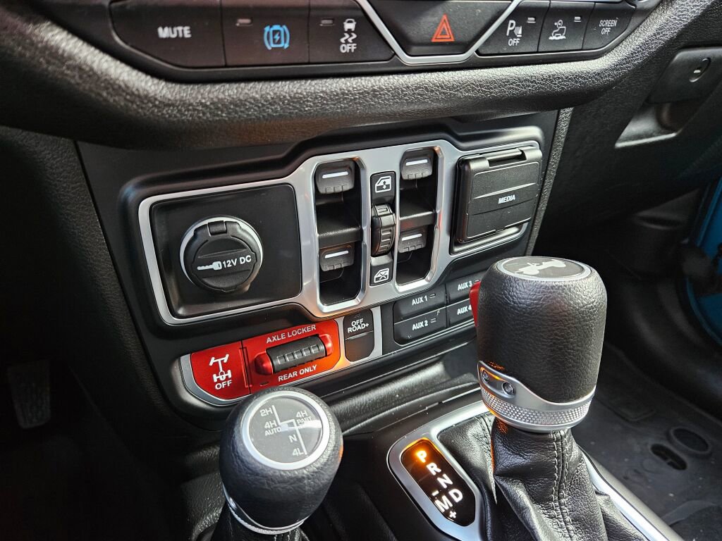 Used 2024 Jeep Wrangler Unlimited image 22