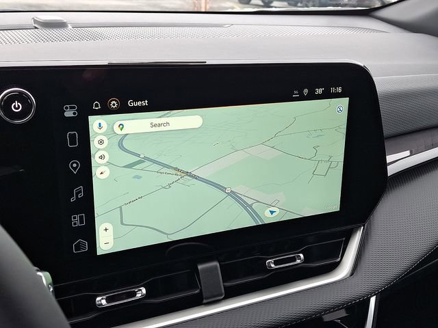 New 2026 Chevrolet Equinox LT w/ Safety and Technology Package image 12