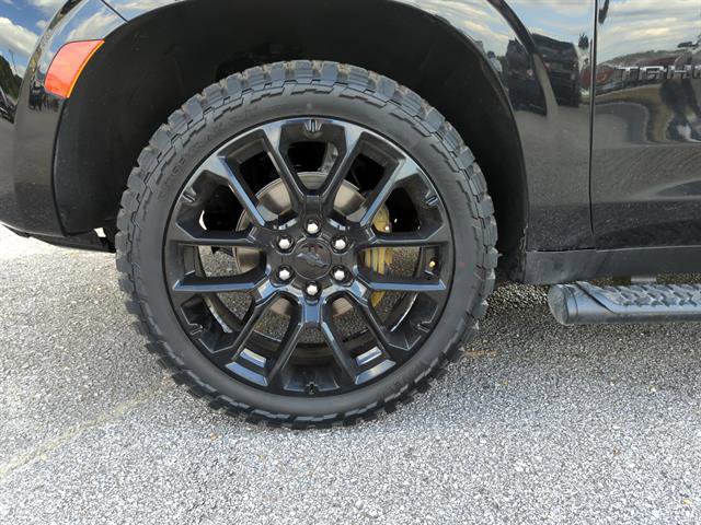 Used 2023 Chevrolet Tahoe Z71 w/ Luxury Package image 14