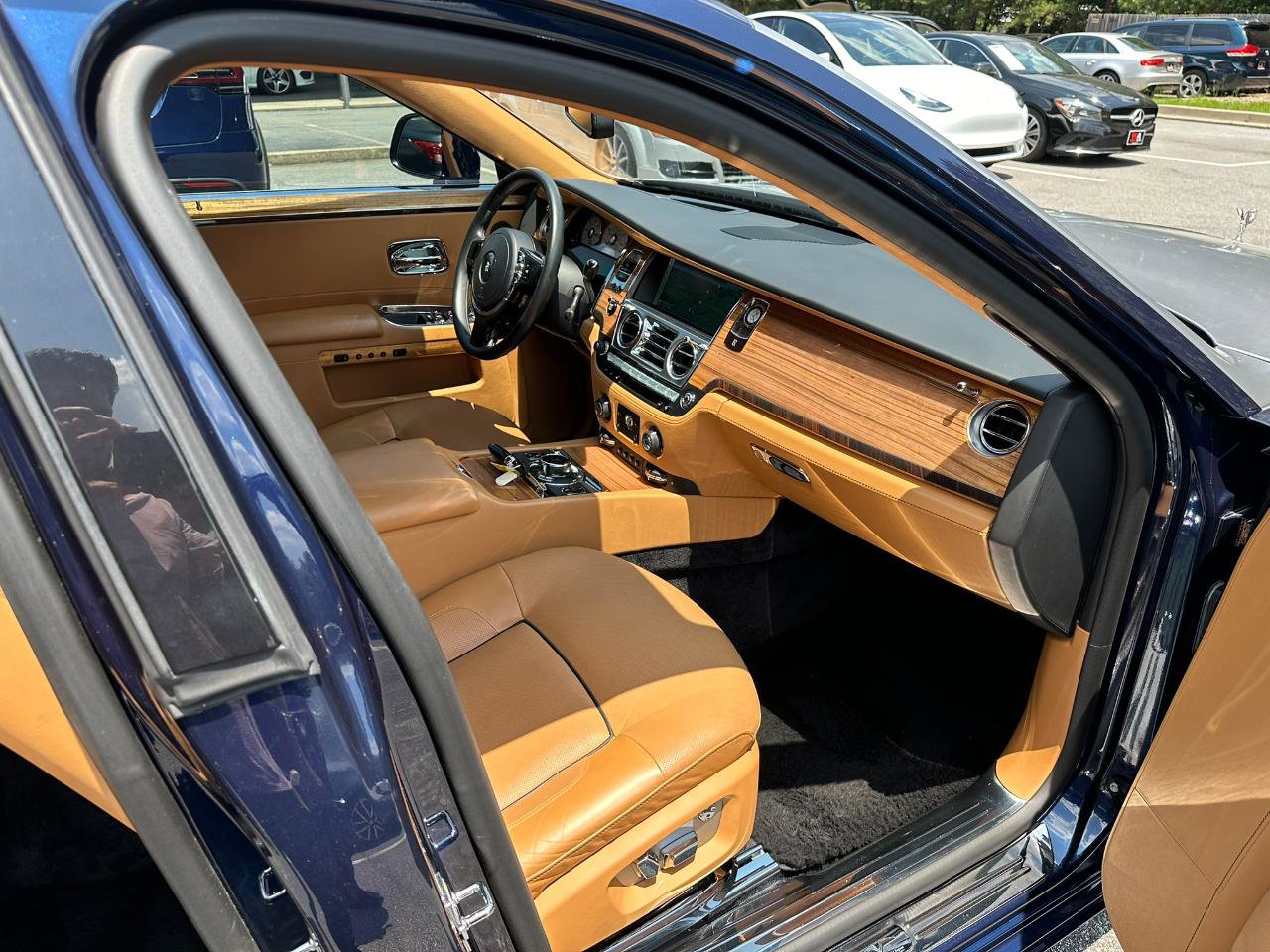 Used 2014 Rolls-Royce Ghost RWD image 14
