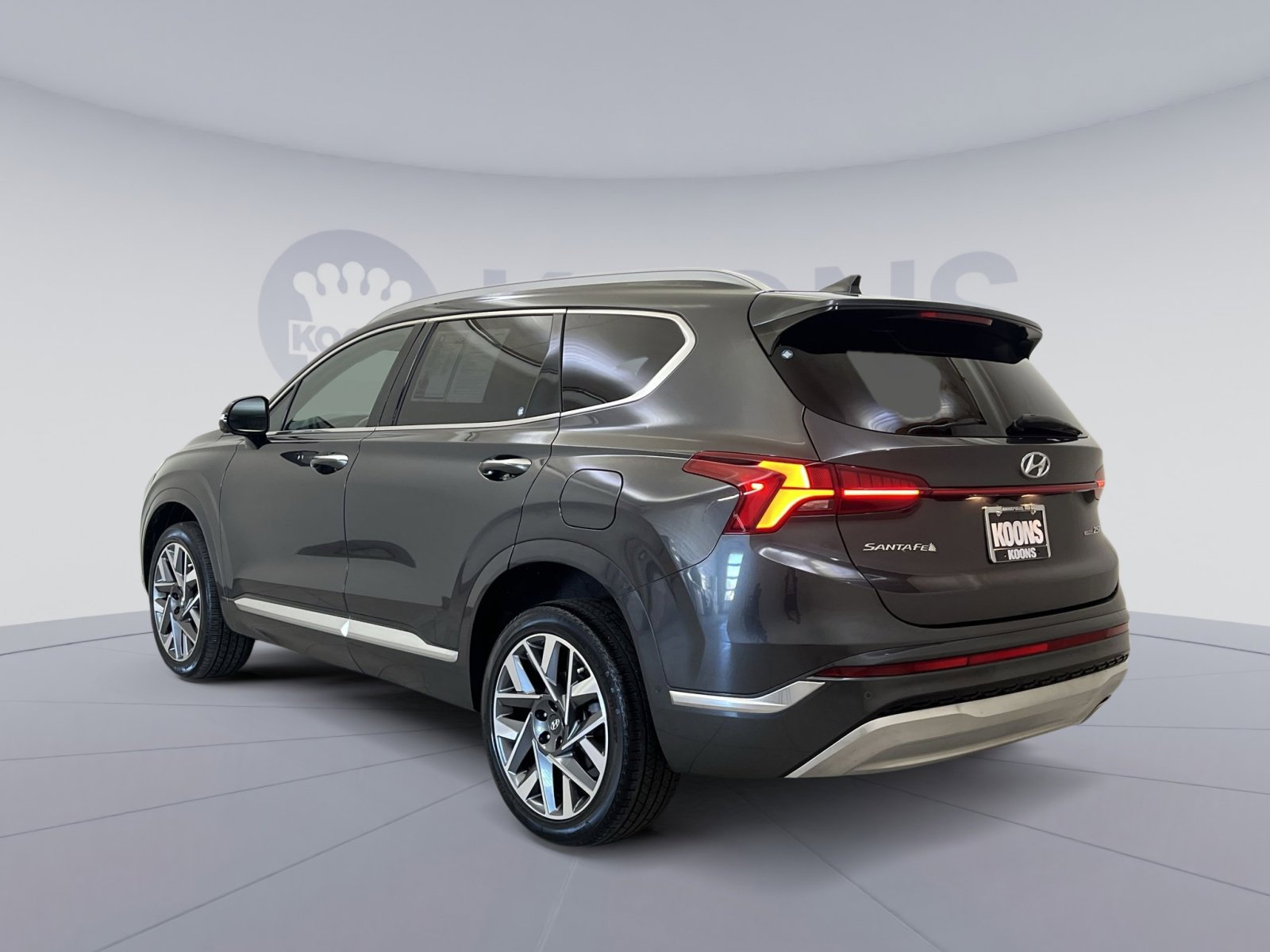 Used 2022 Hyundai Santa Fe Calligraphy image 4