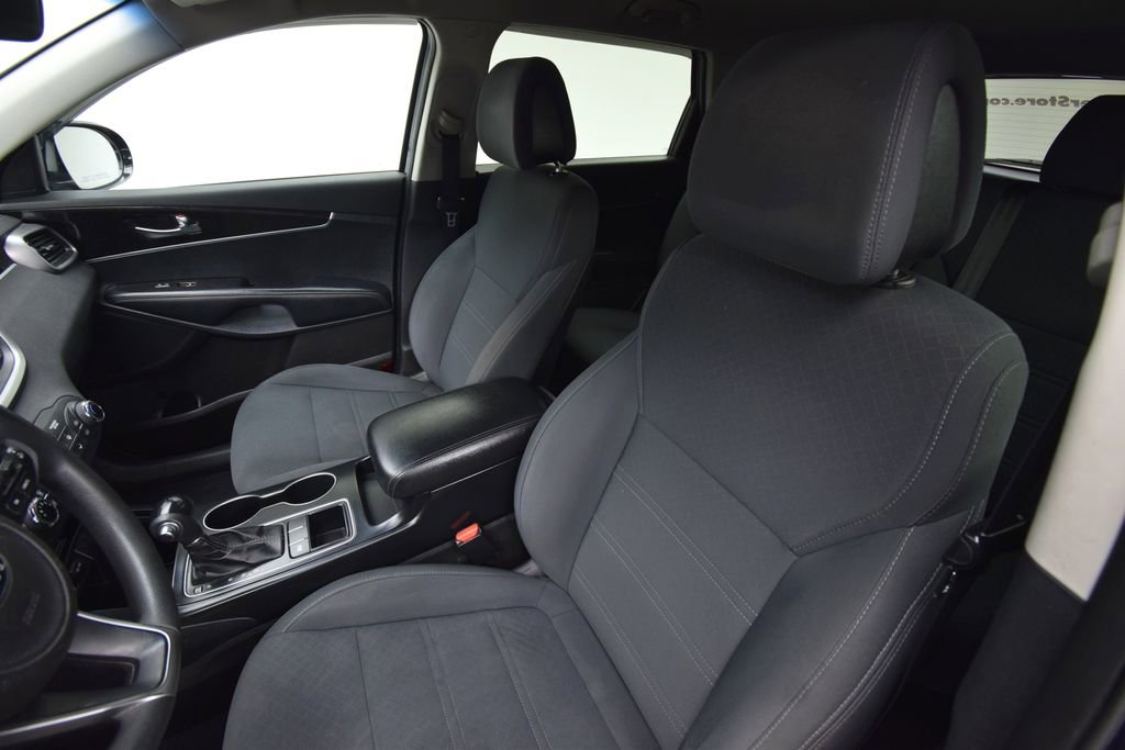 Used 2016 Kia Sorento LX image 14