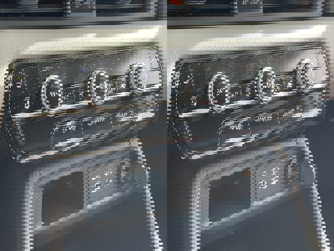 Used 2024 Honda Pilot EX-L image 7