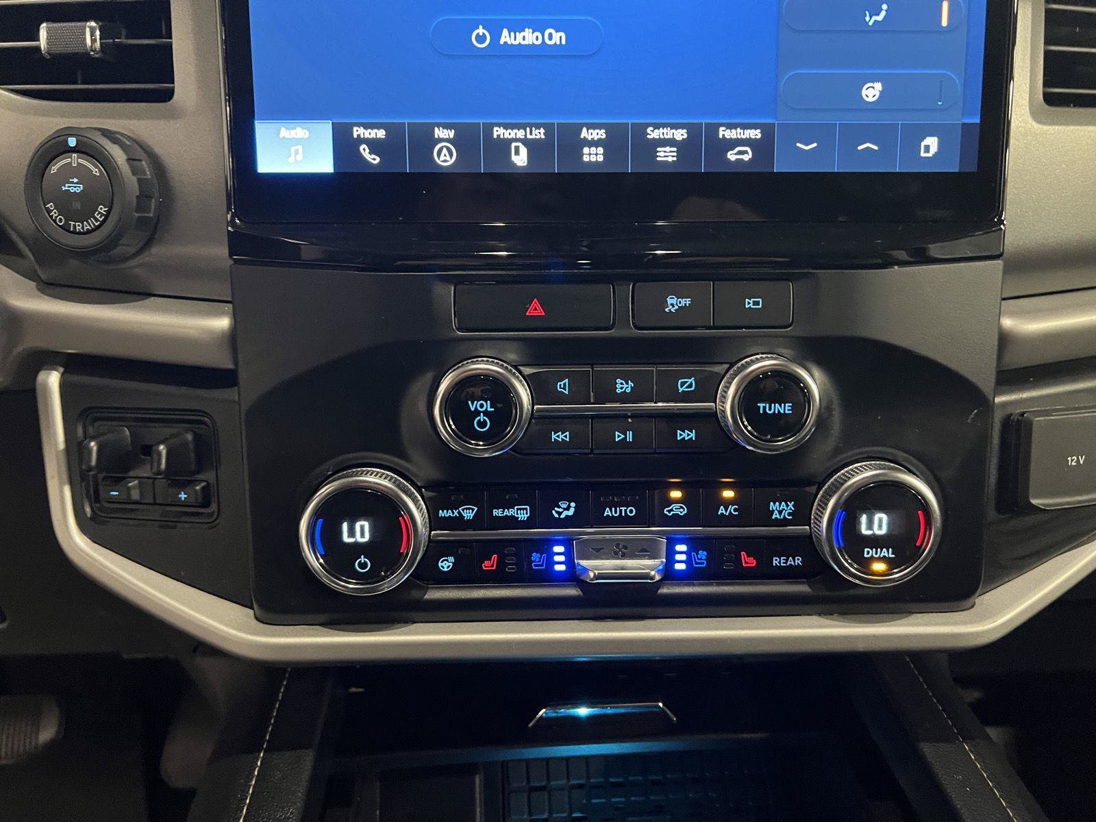 Used 2023 Ford Expedition XLT AWD/4WD image 19