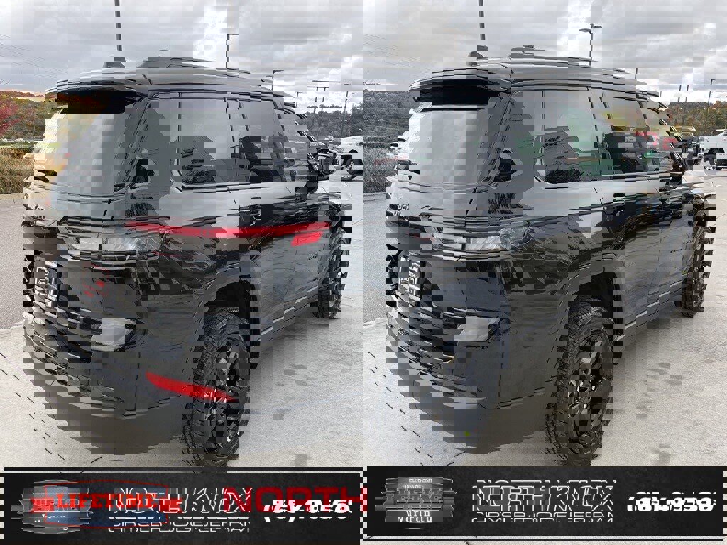 New 2025 Jeep Grand Cherokee L Altitude image 22