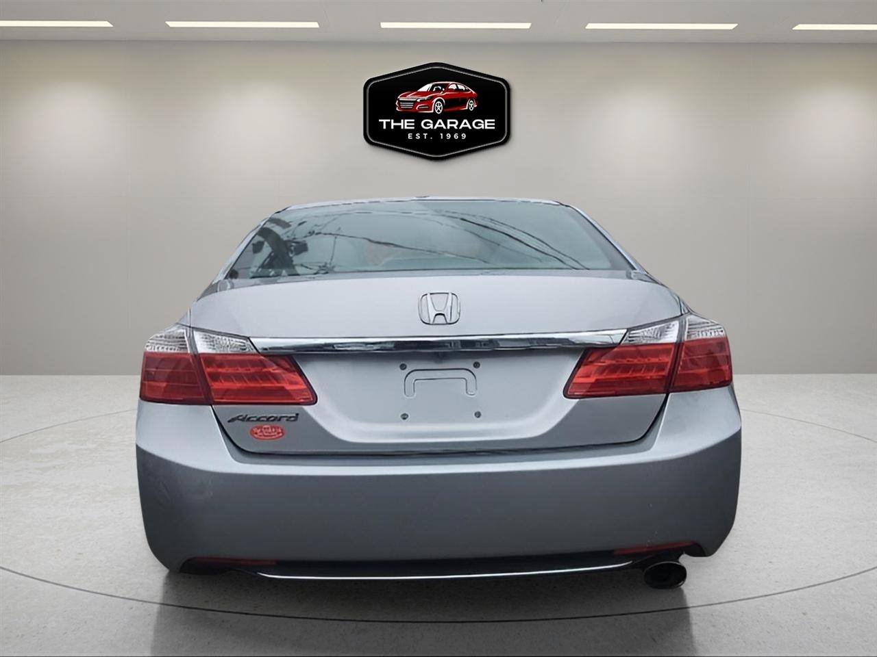Used 2015 Honda Accord EX-L image 5