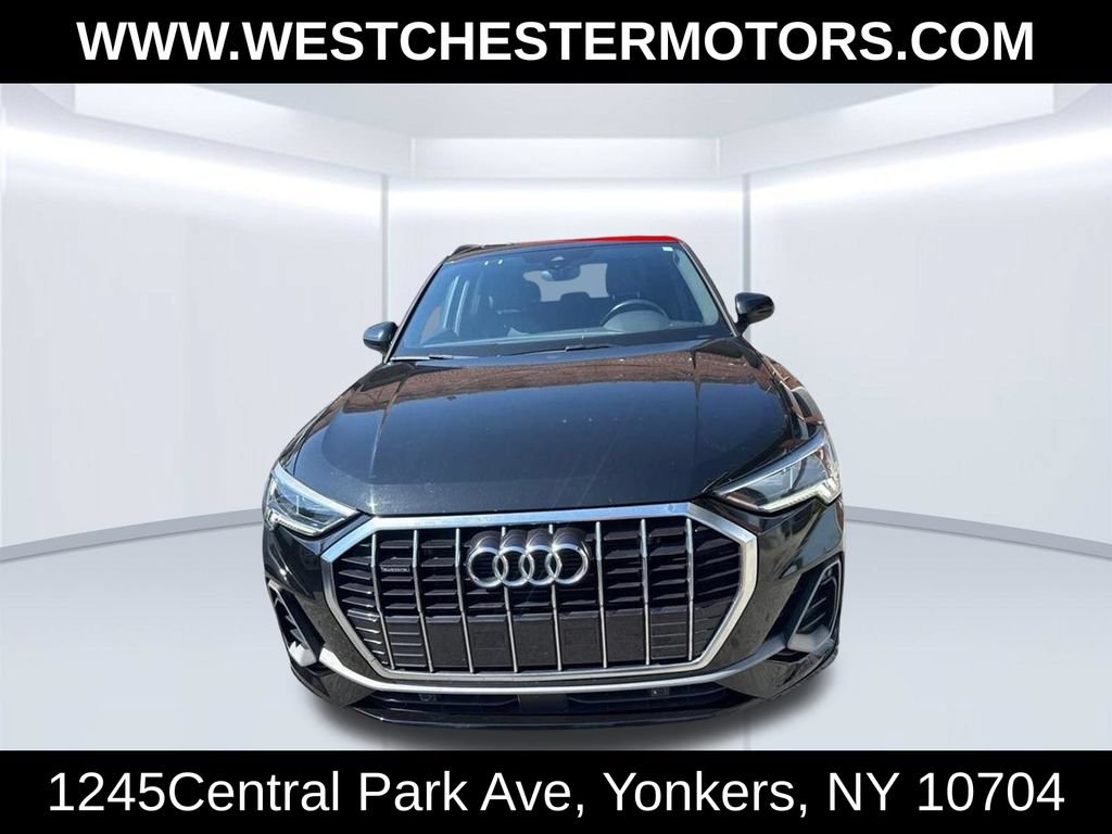 Used 2023 Audi Q3 2.0T Premium AWD/4WD image 2
