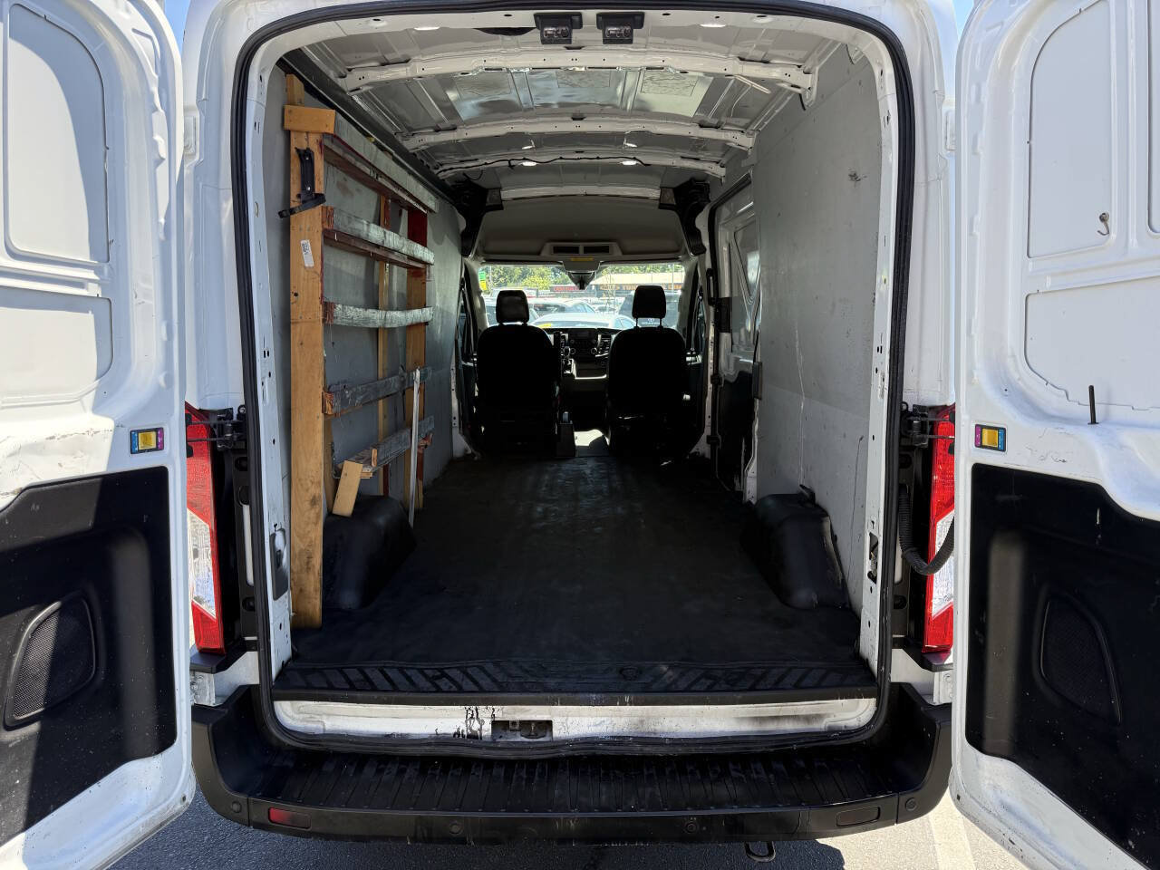 Used 2020 Ford Transit 250 Medium Roof RWD image 16
