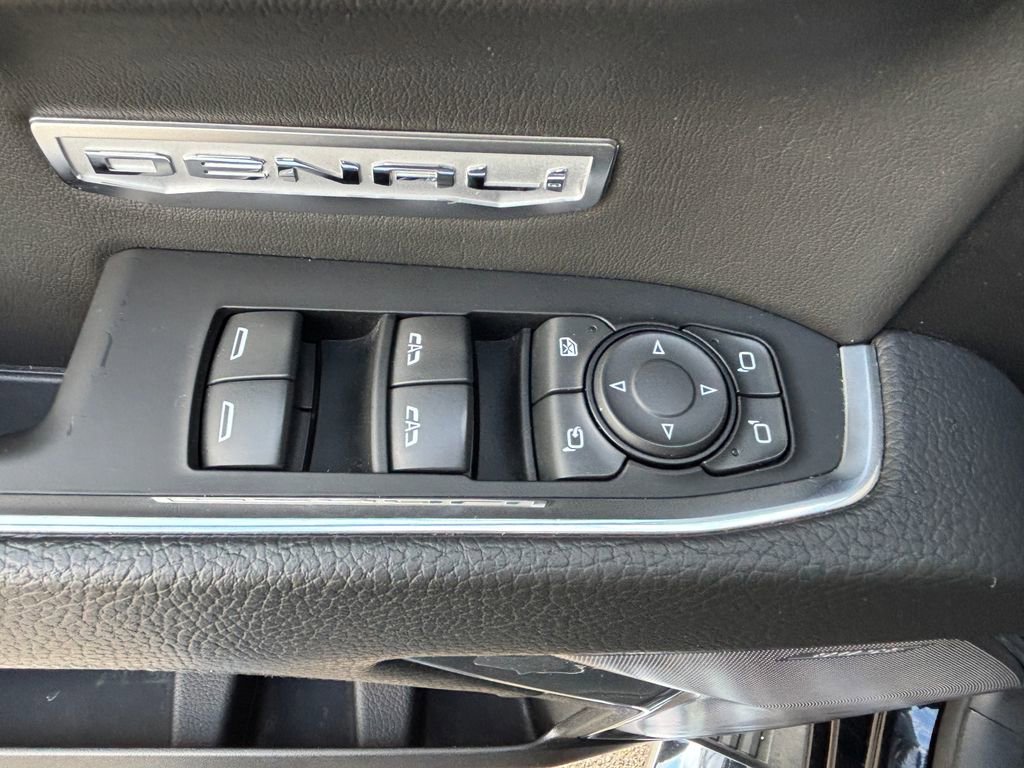 Used 2023 GMC Sierra 1500 Denali w/ Technology Package image 29