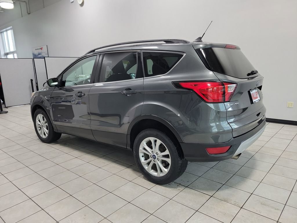 Used 2019 Ford Escape SEL image 5