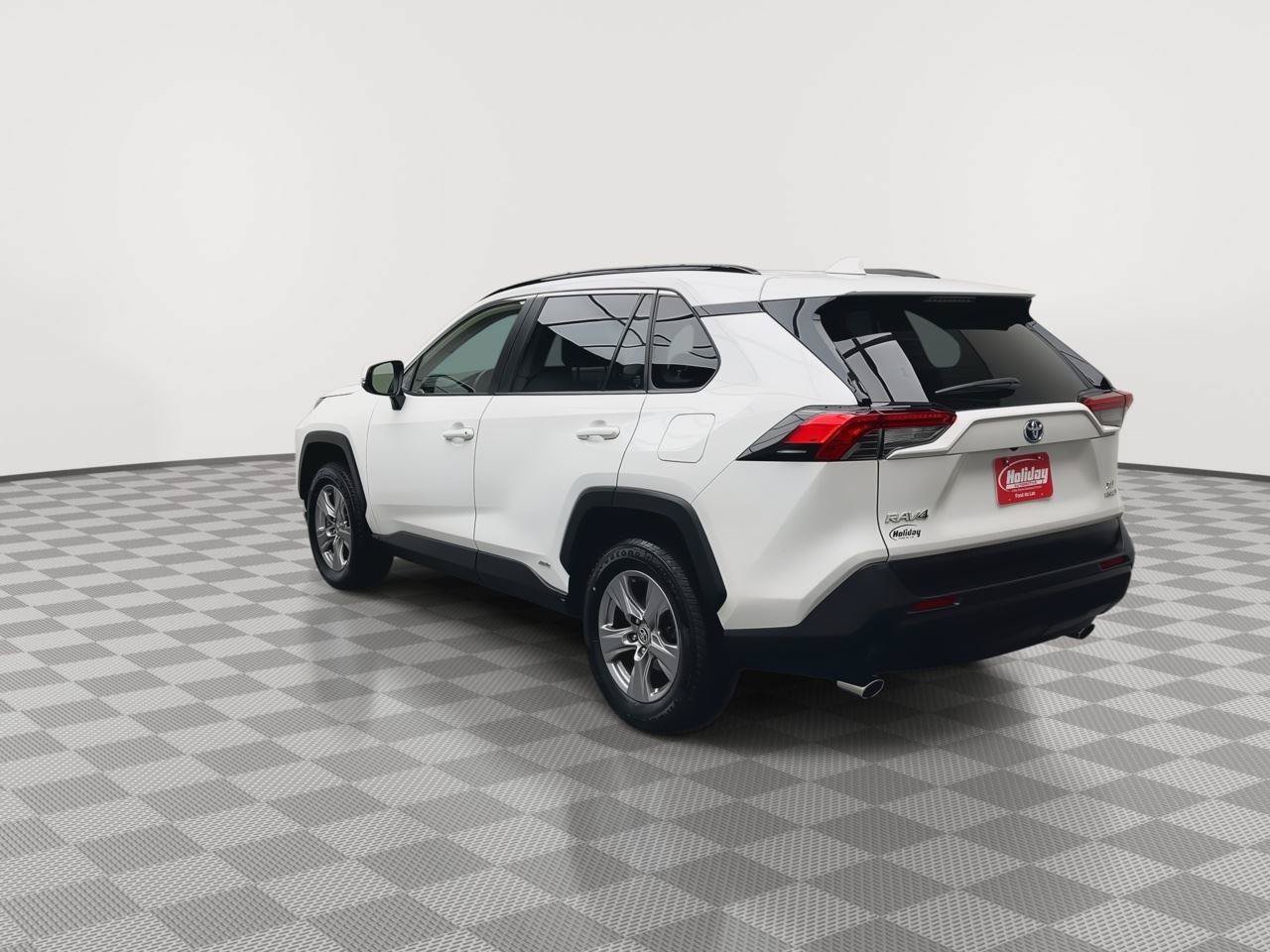 Used 2022 Toyota RAV4 XLE w/ XLE Grade Weather Package AWD/4WD image 35