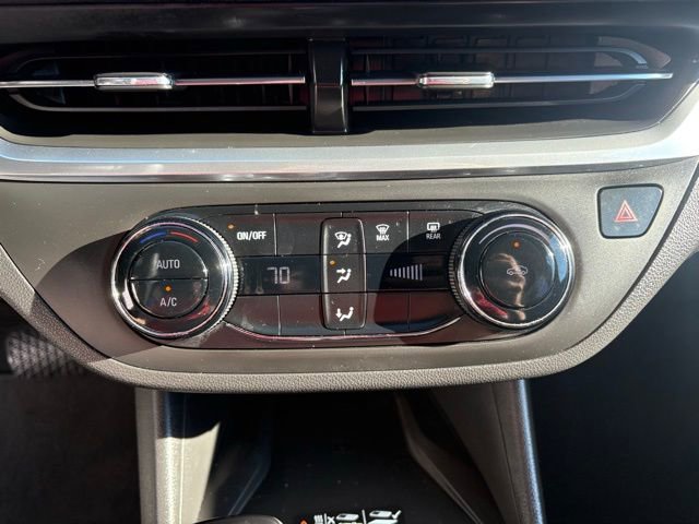 Used 2024 Buick Envista Preferred w/ Convenience II Package image 19