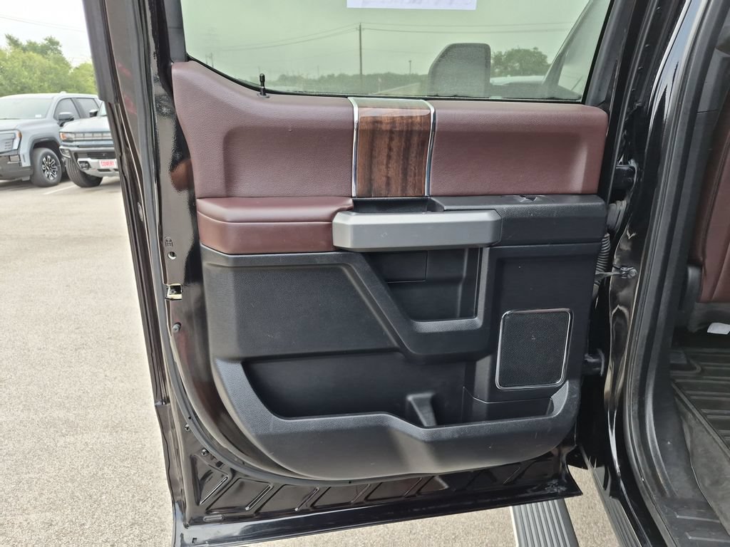 Used 2017 Ford F350 Platinum w/ Platinum Ultimate Package AWD/4WD image 35