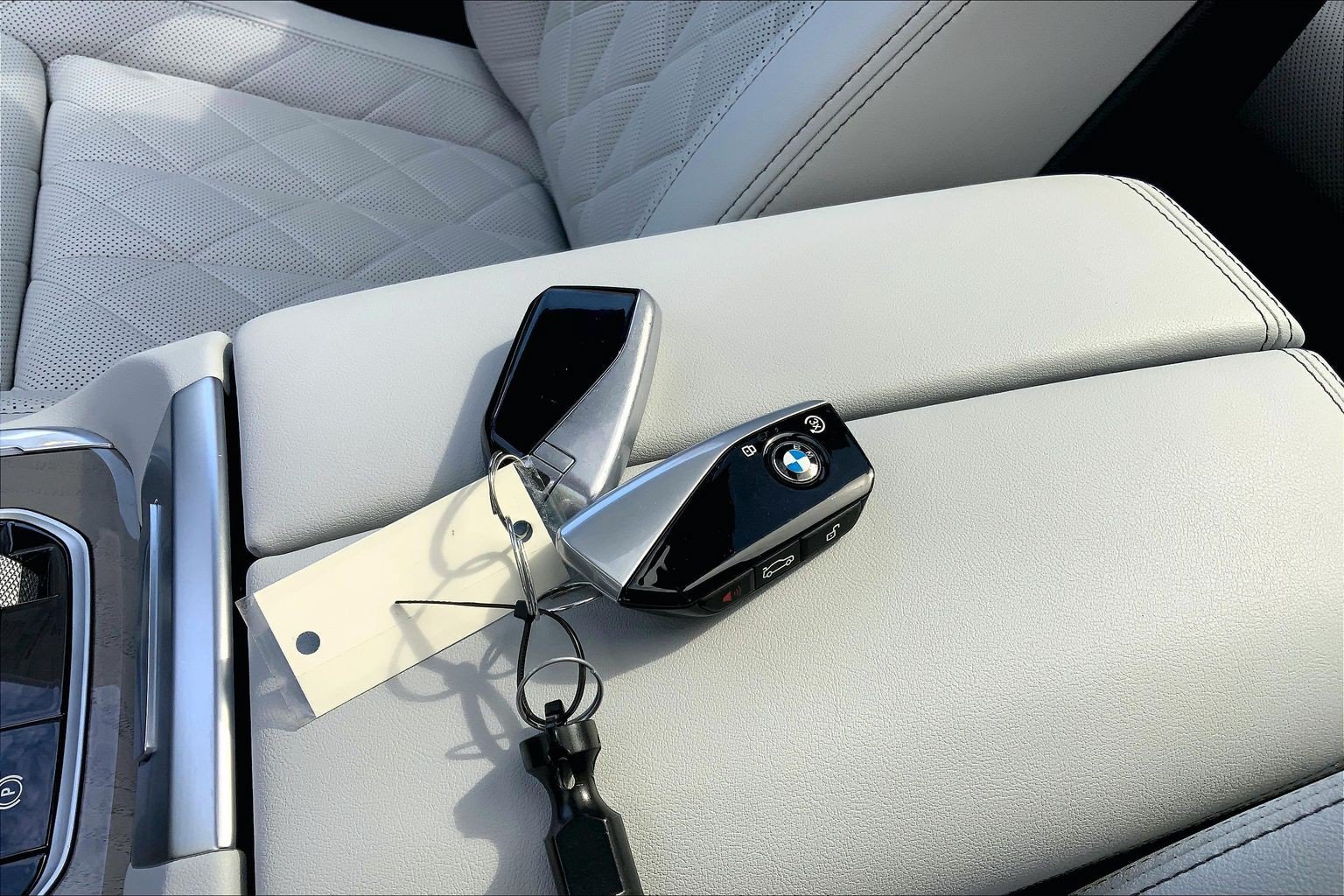 Used 2024 BMW X7 xDrive40i w/ Executive Package AWD/4WD image 13