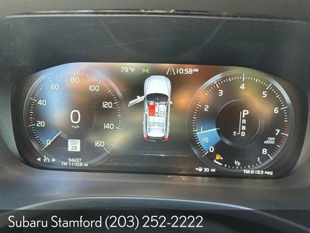 Used 2018 Volvo XC60 T6 Momentum w/ Vision Package AWD/4WD image 11