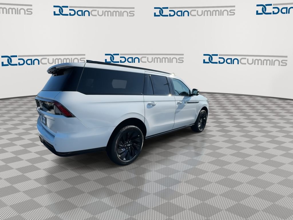 New 2026 Lincoln Navigator L Reserve w/ Jet Appearance Package image 8