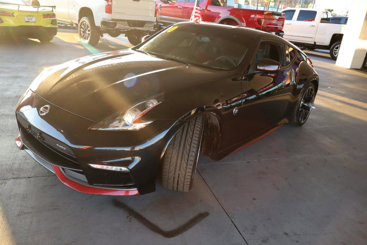 Used 2020 Nissan 370Z NISMO image 9