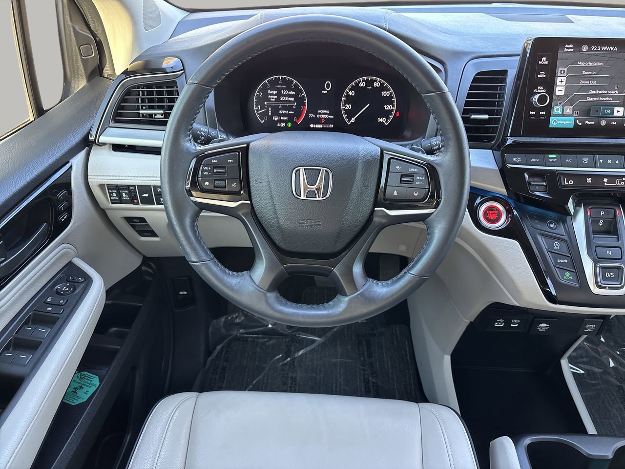 Used 2025 Honda Odyssey Touring image 14