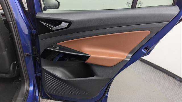Used 2022 Volkswagen ID.4 Pro S w/ Gradient Package image 19