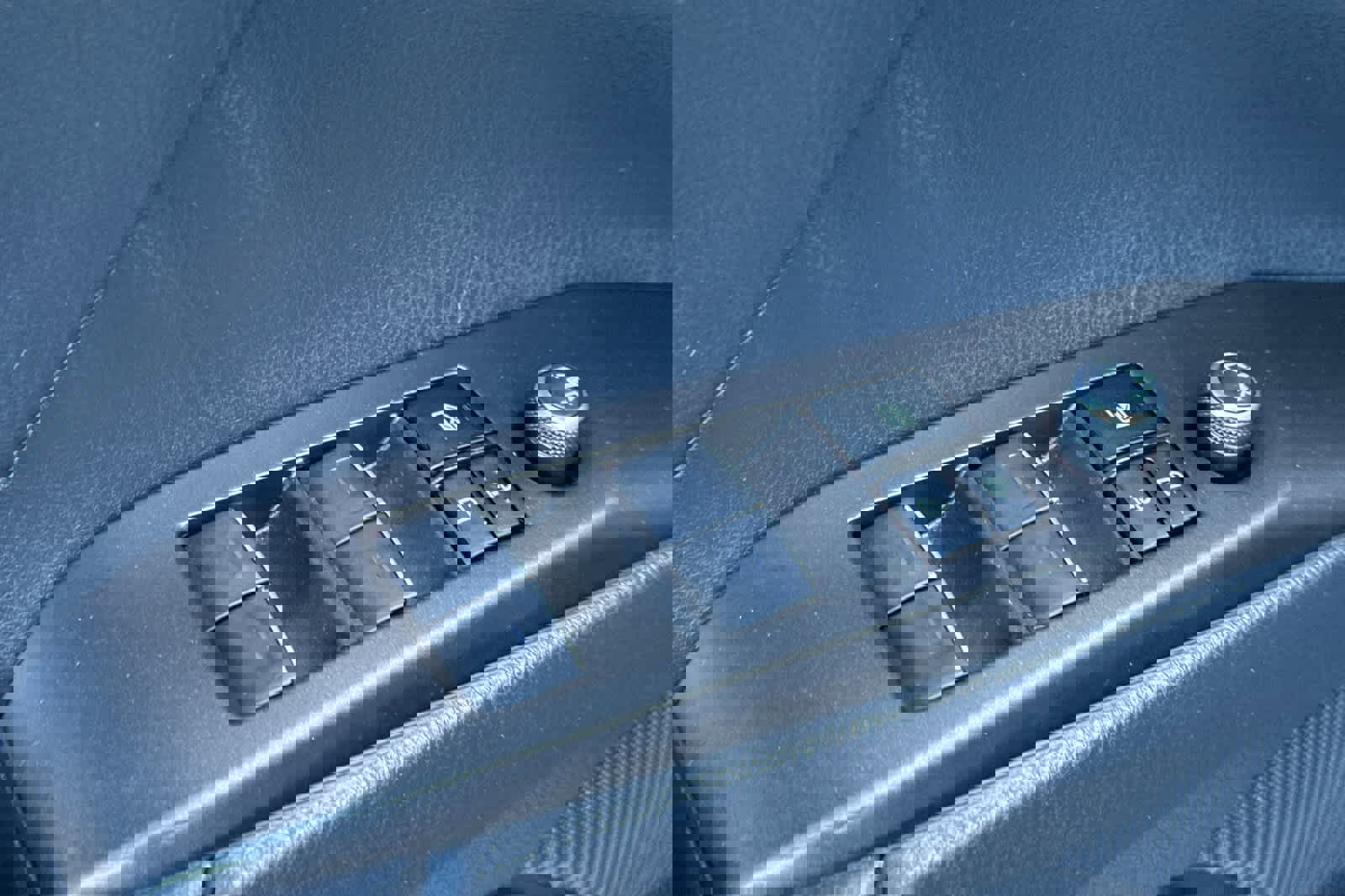 Used 2023 Toyota Camry XSE w/ Navigation Package image 13