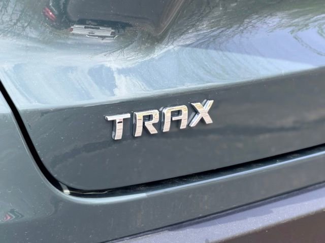 Certified 2025 Chevrolet Trax LS FWD image 25